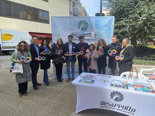 Intense activity in Albacete for Autism Day