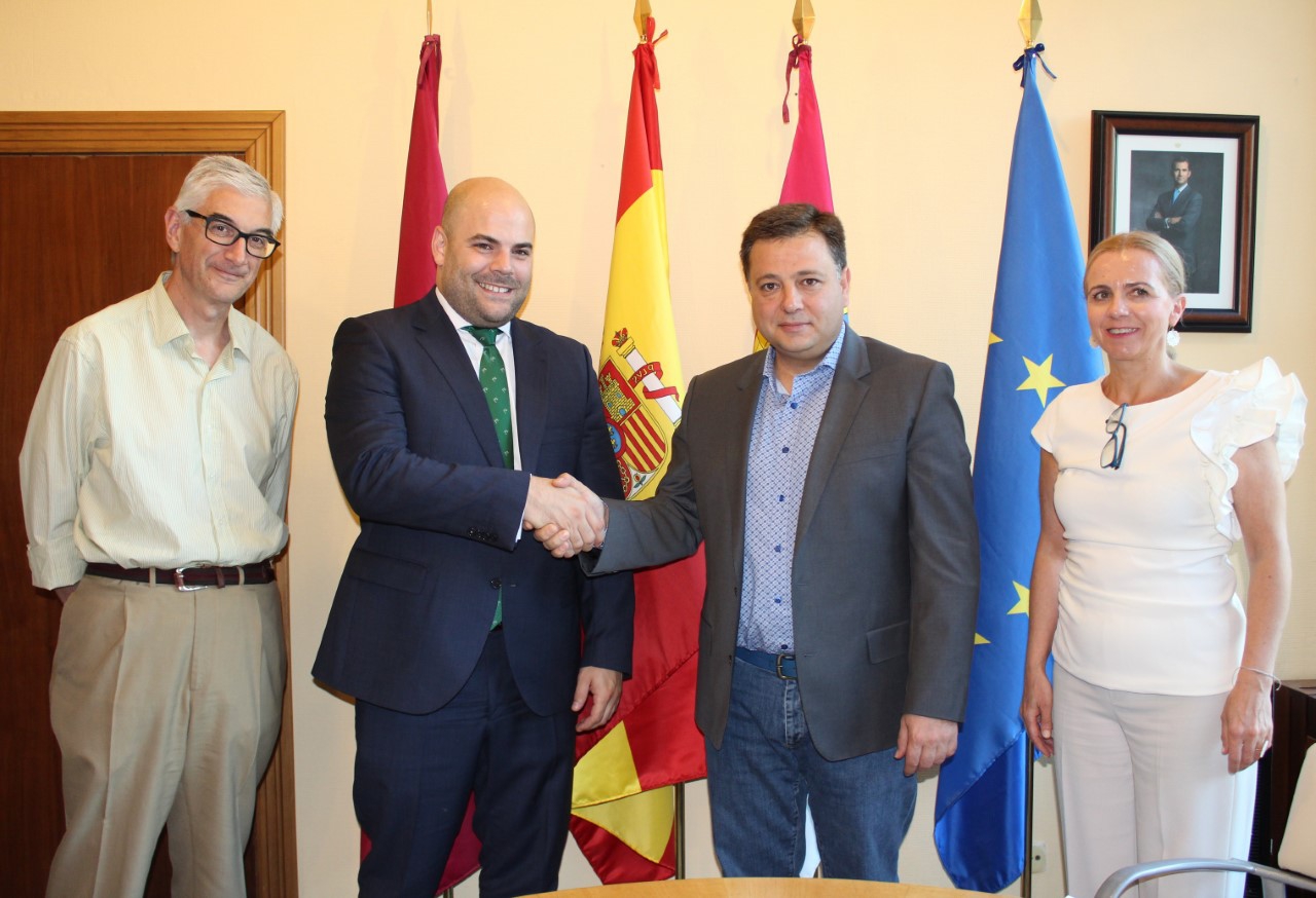 fed8720f8c9593383eb9e0566540463a-bf7