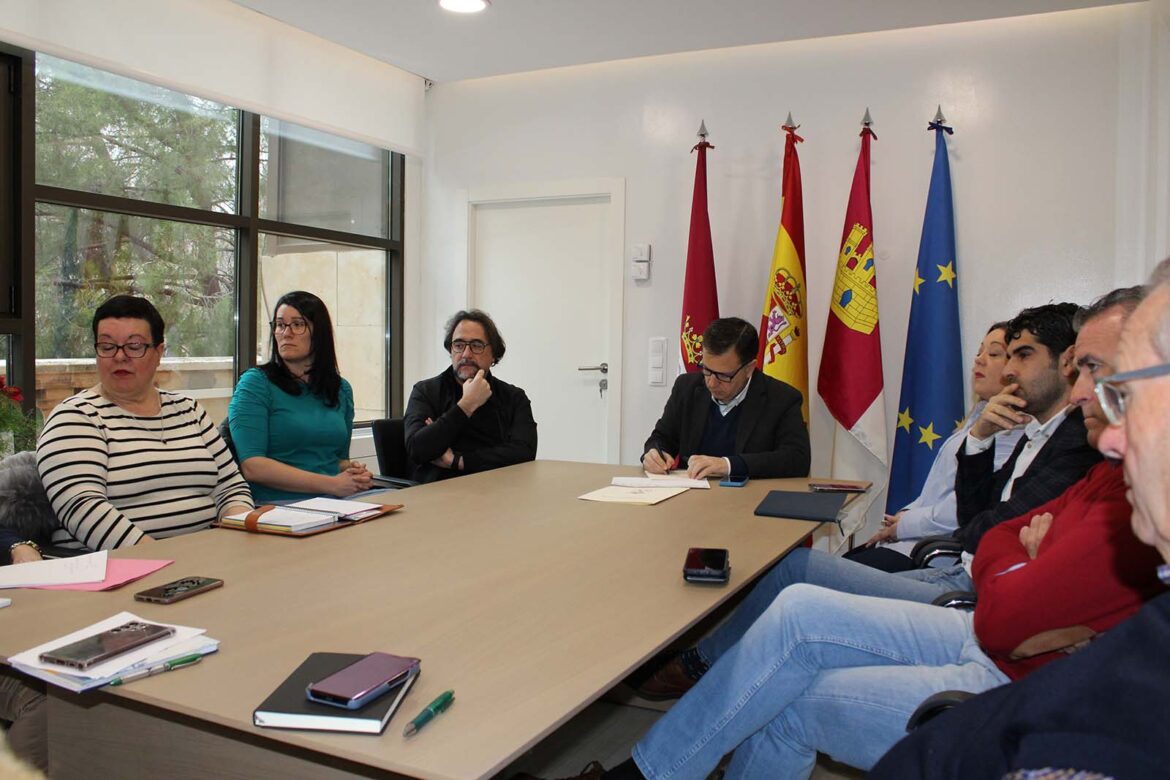 53403a69641f4e8b03f4282760ed6adf-a76