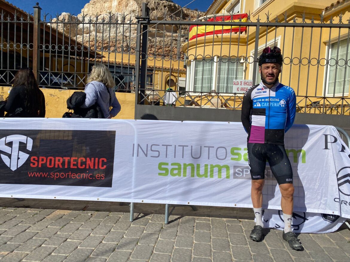 6519beb1dbe8b7ba55ee267c00bd70a3-f9b