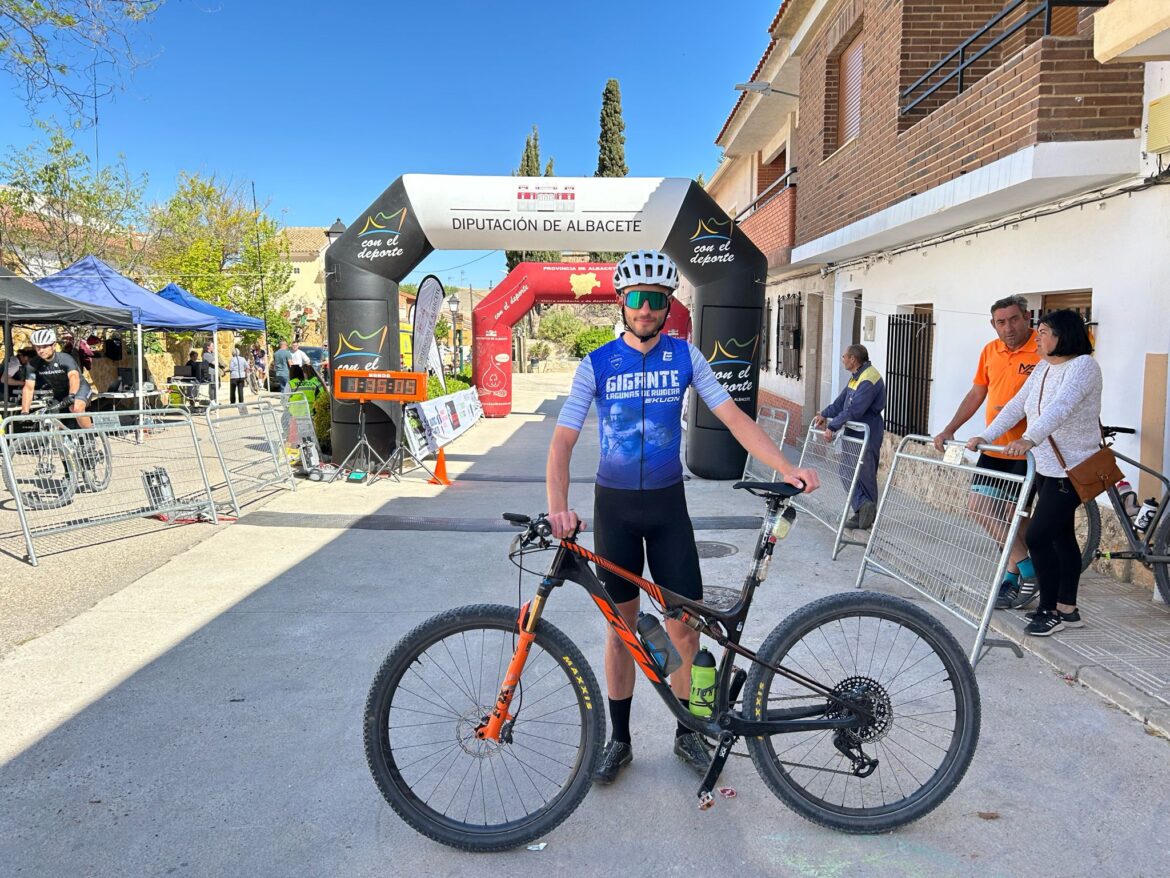 23c1159ab6de1aa8a0a96d83fc1896c5-998