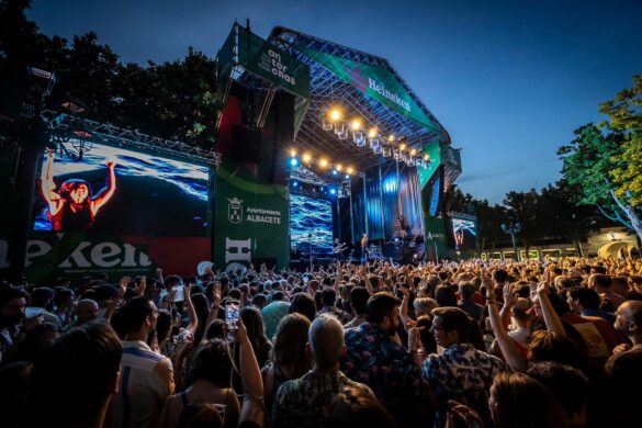 RUBÉN SERRALLÉ Y LA MANCHA PRESS / FESTIVAL ANTORCHAS