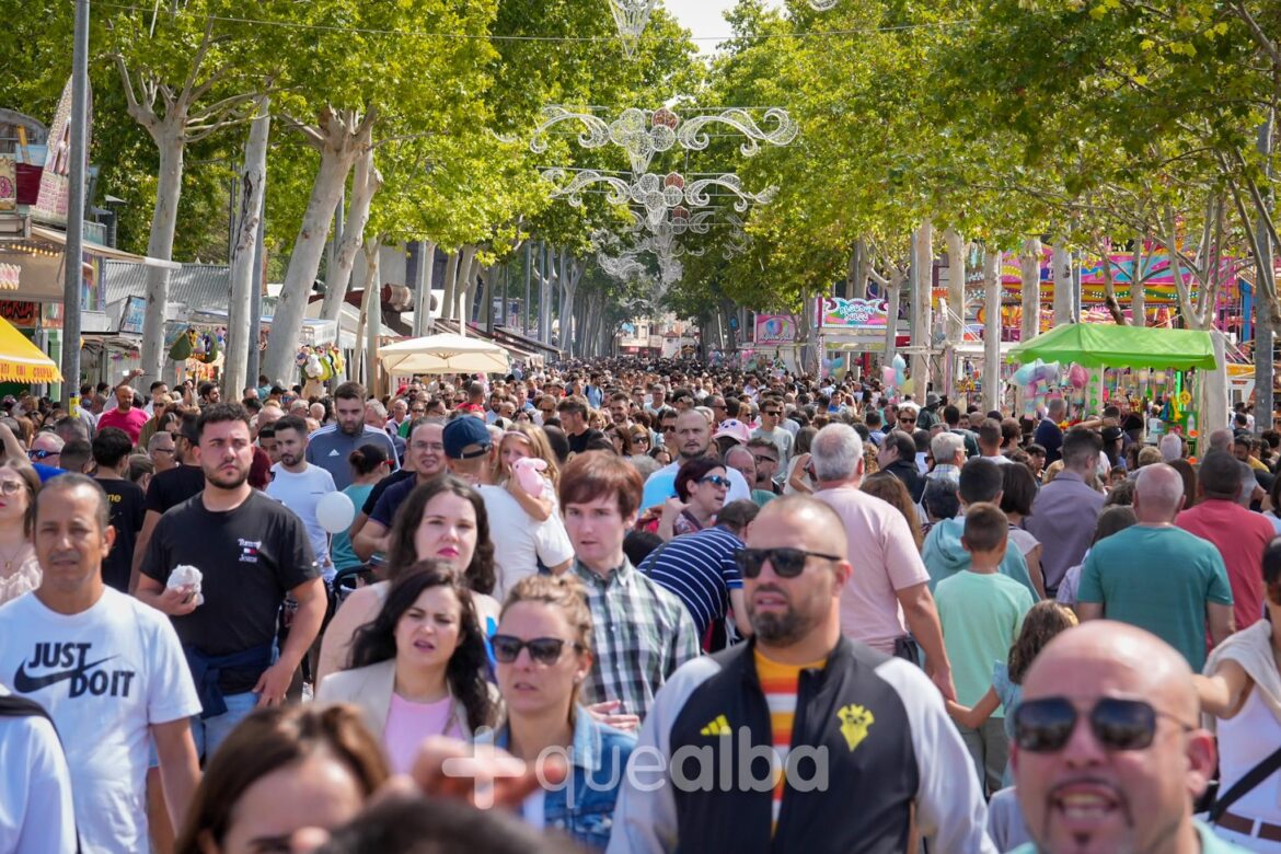 148309c3a096011447accf90ff7de2b1-884