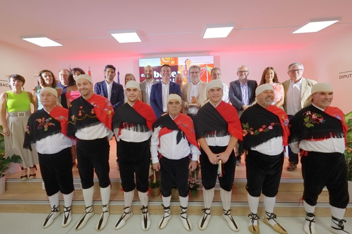 537b43141e41073463d72fae4f528d99-f18