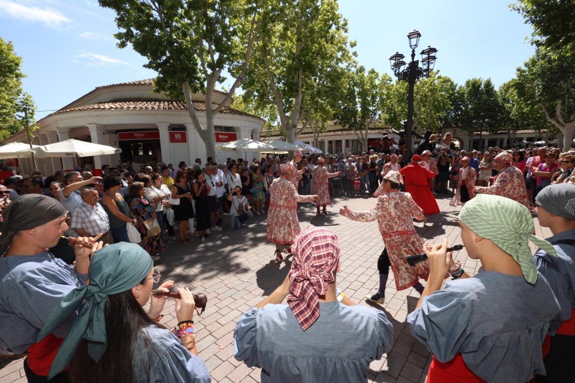 ca12abd10f9827d419e01ac8d64cfded-470