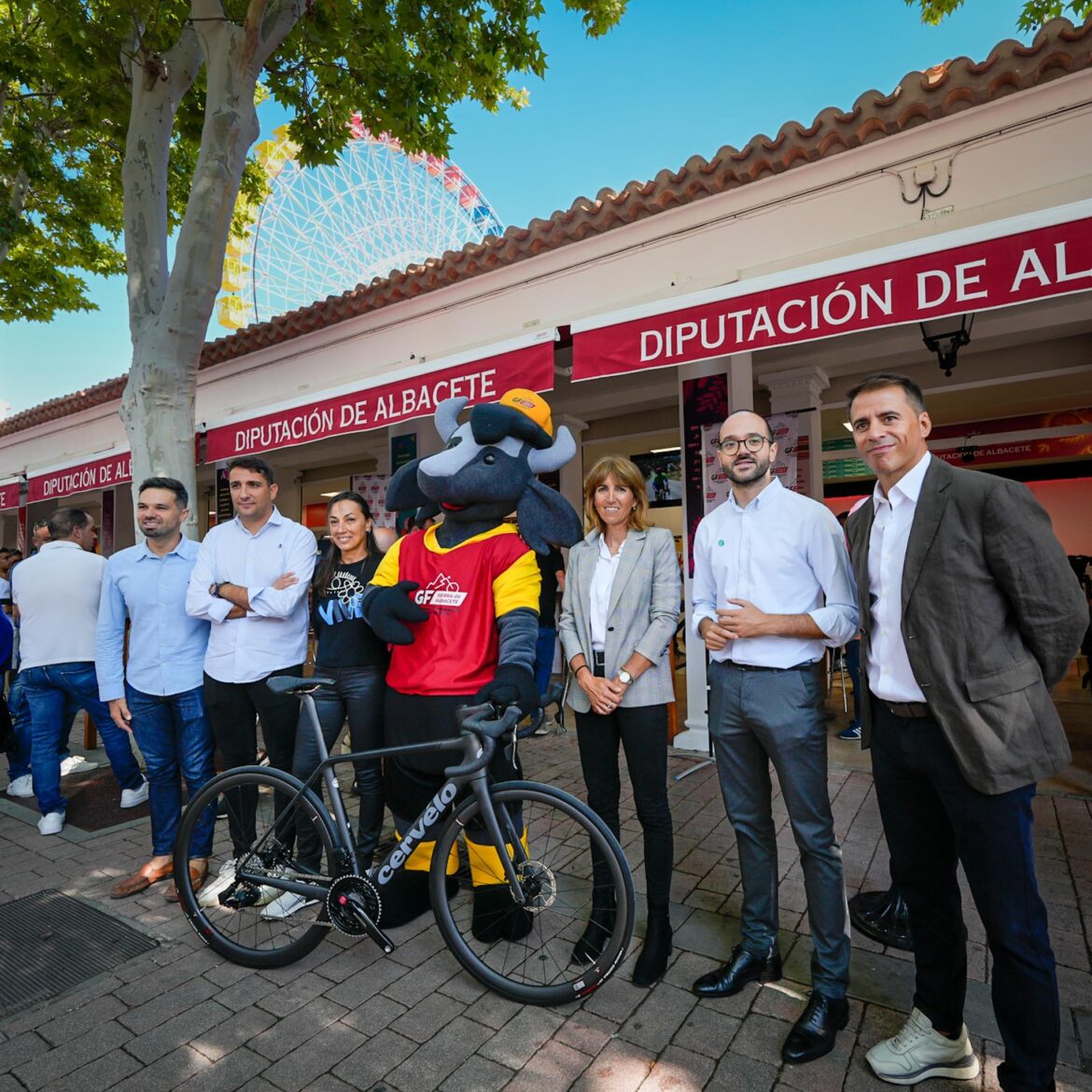 cfbef8f30ad1c410d2d1984039520810-75b