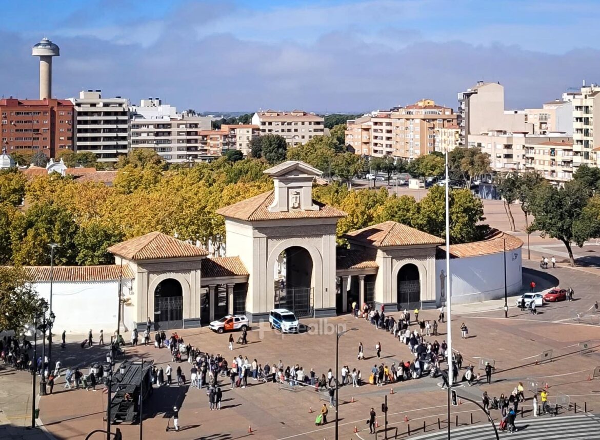 b7ceda361c015e4d4a44a48121bf1954-894