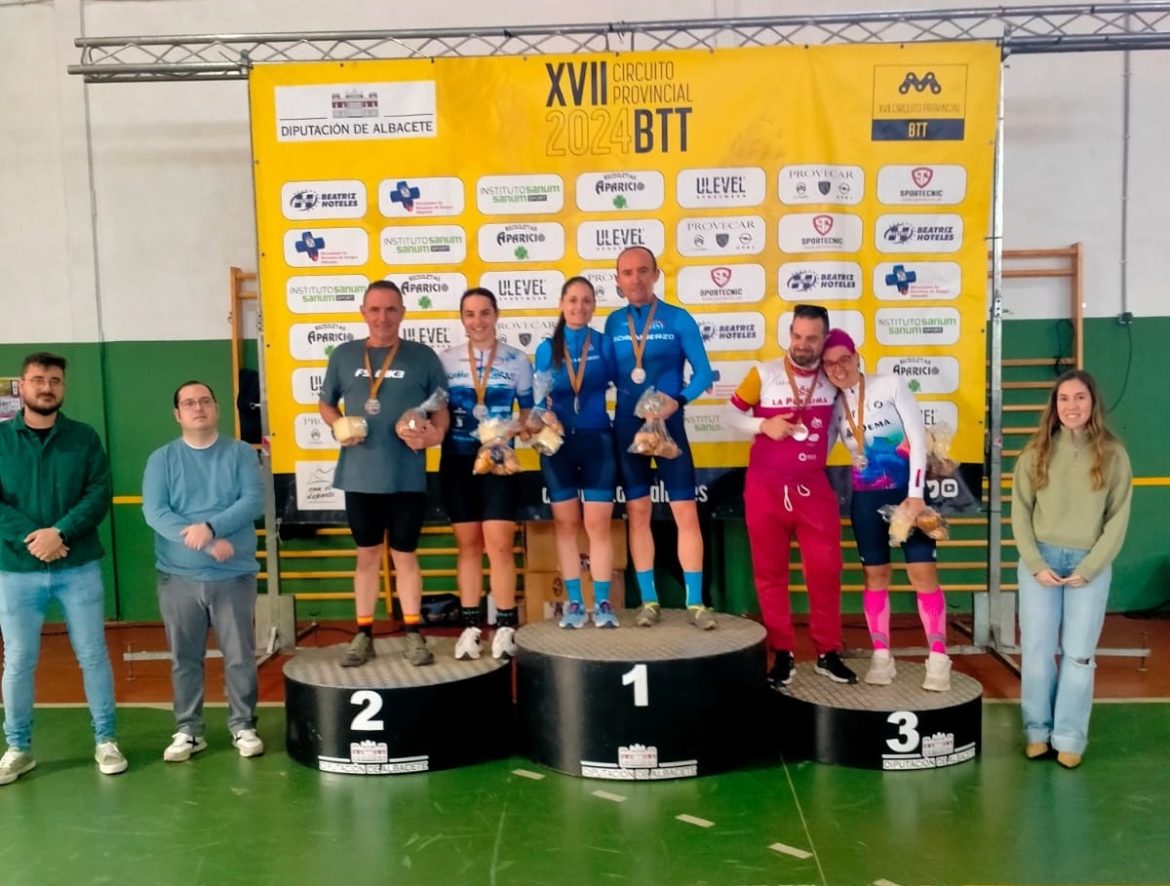 f135ef77a0bb349c447c836413466763-925