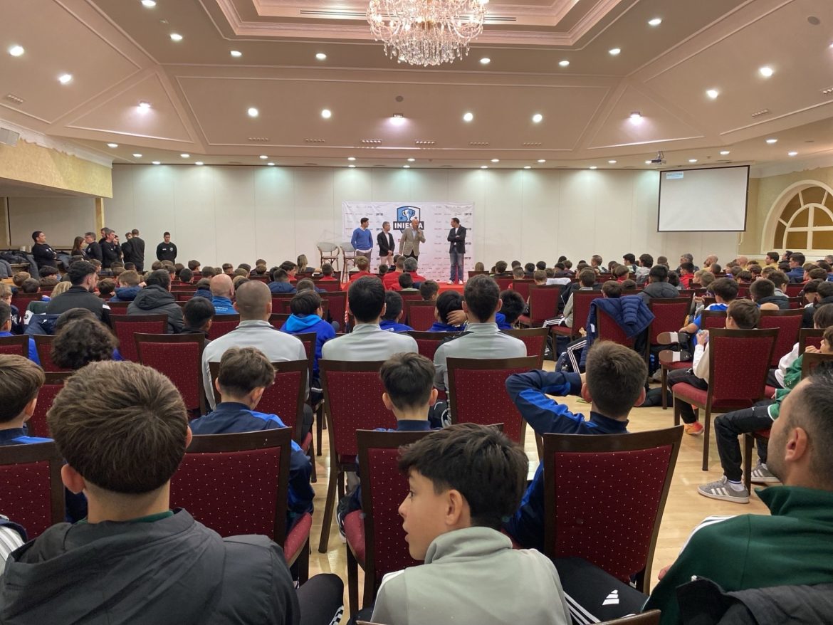 7201454a3ff30ed412884b06efcf011c-576