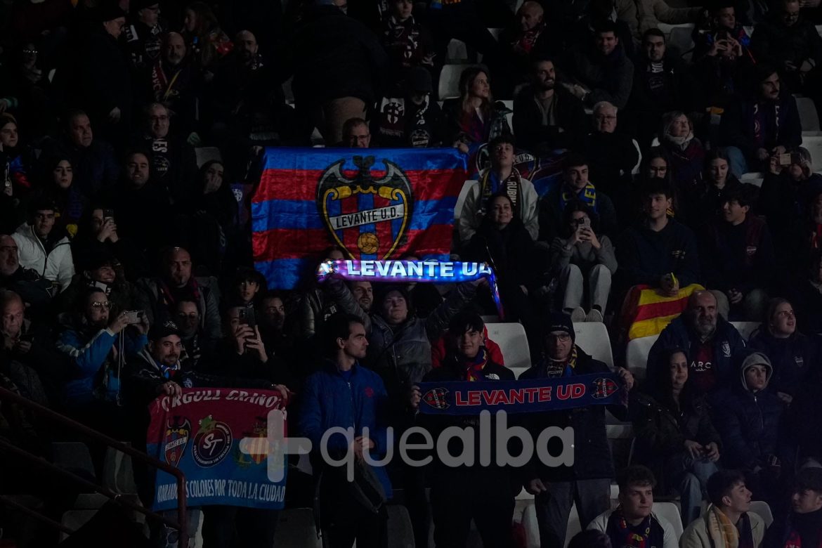 afición albacete balompié levante bufanda luces