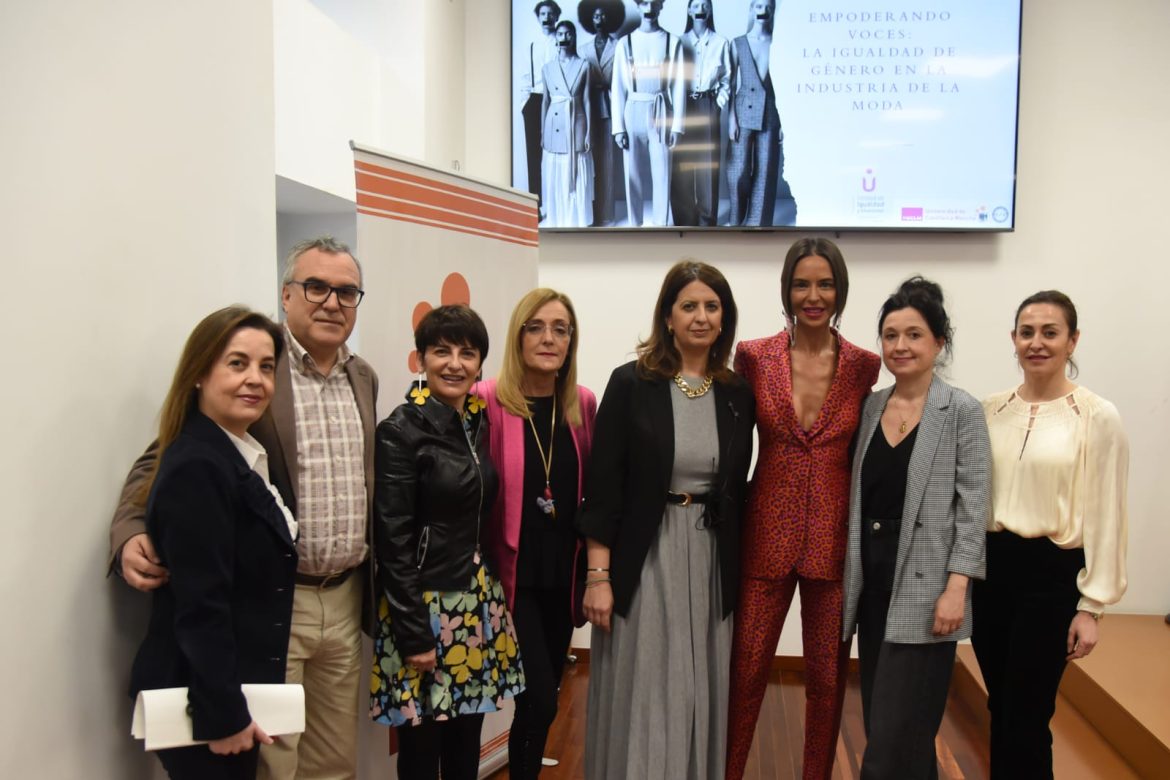 mesa redonda moda