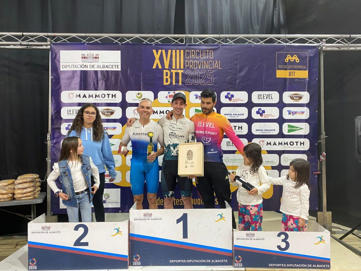 podium villalgordo masculino