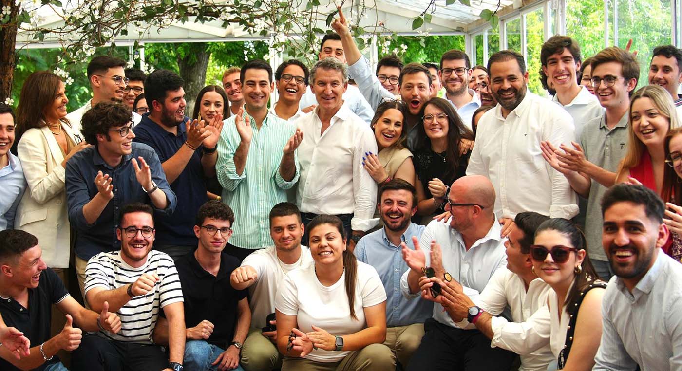El presidente del Partido Popular de Castilla-La Mancha, Paco Núñez, ha afirmado que Emiliano García-Page tiene la “doble responsabilidad” de acabar con un Gobierno de Pedro Sánchez que está “asolado” por la corrupción.
Así lo ha indicado en un acto público en Guadalajara, junto al presidente nacional del PP, Alberto Núñez Feijóo; el presidente provincial del PP, Lucas Castillo, y la alcaldesa de la ciudad, Ana Guarinos