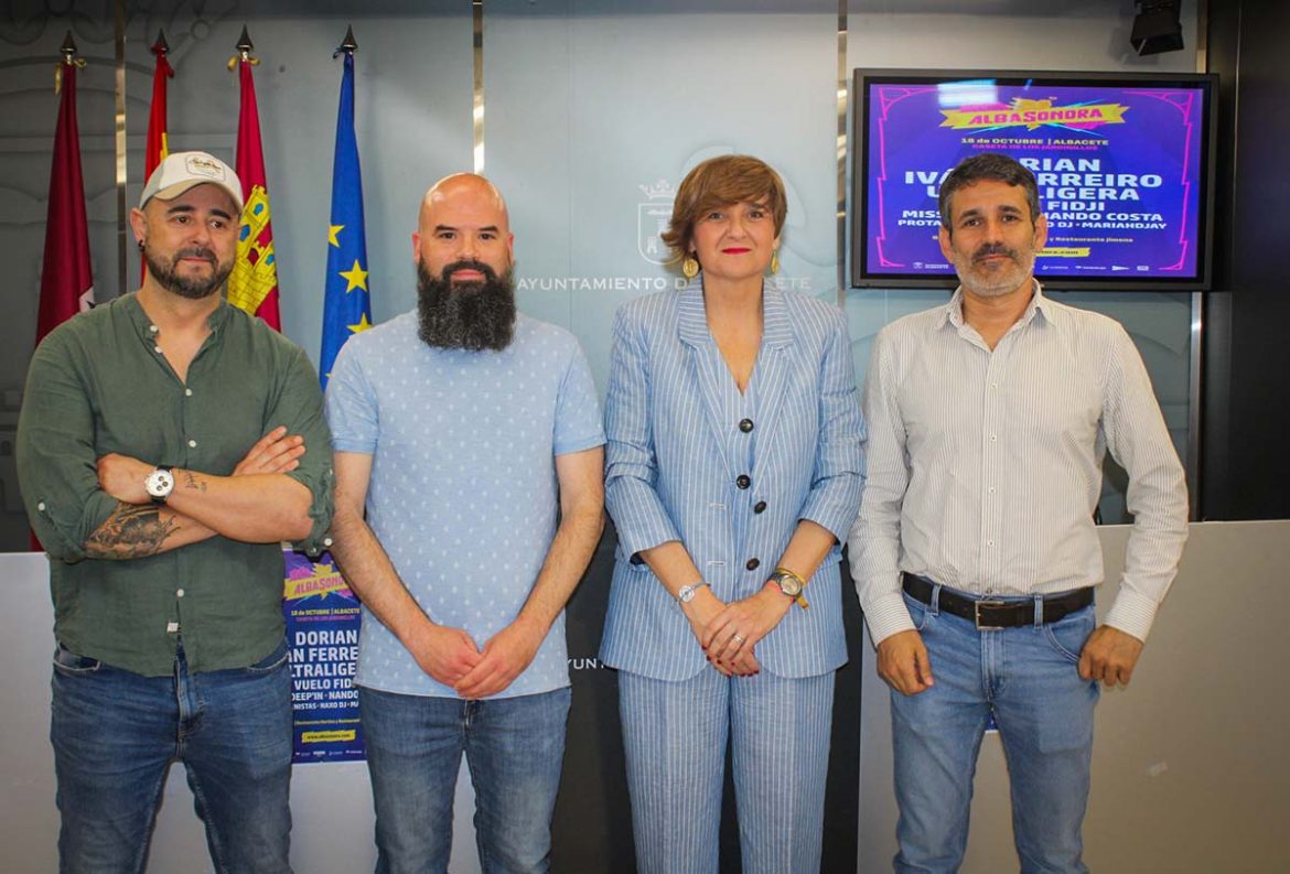 RUEDA DE PRENSA ALBASONORA La concejala de Cultura, Elena Serrallé, ha presentado esta mañana una nueva edición del Festival Albasonora