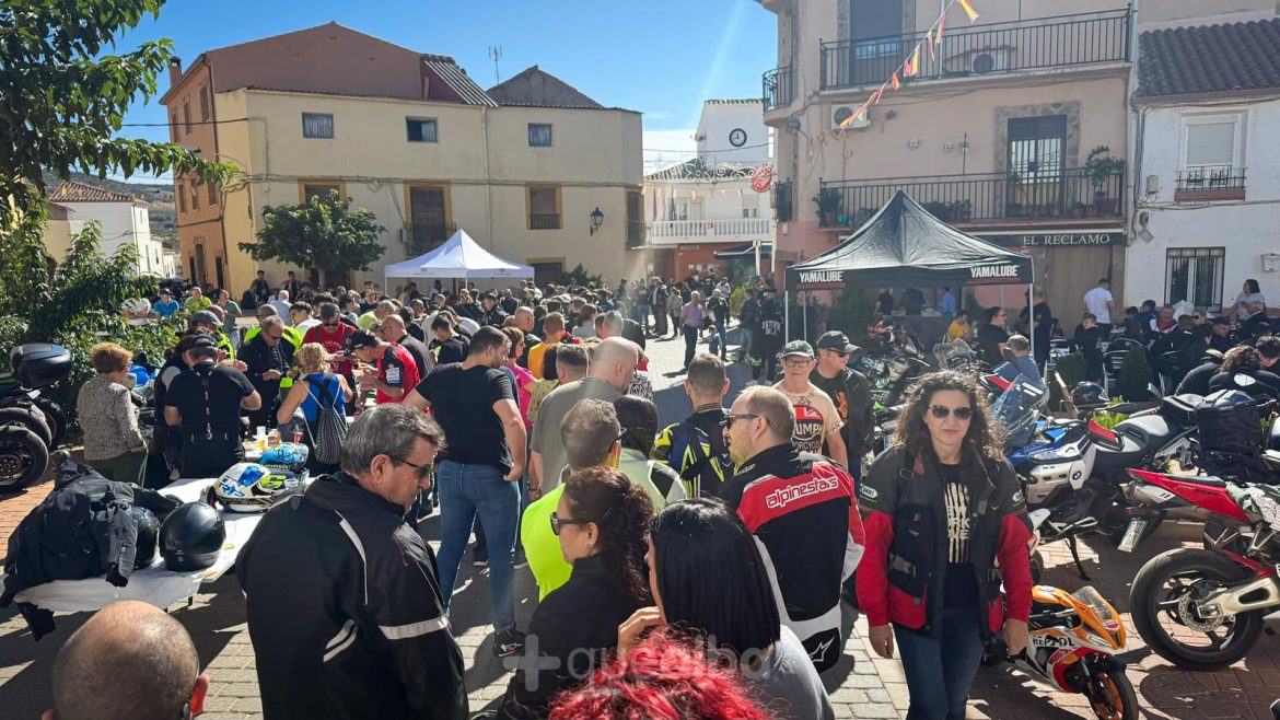 concentración Motera en las fiestas de Povedilla
