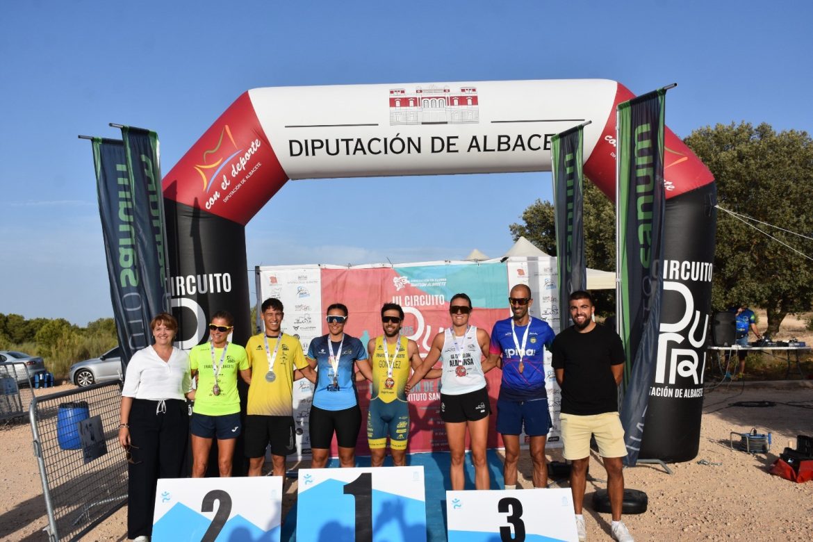 podium triatlón Almansa