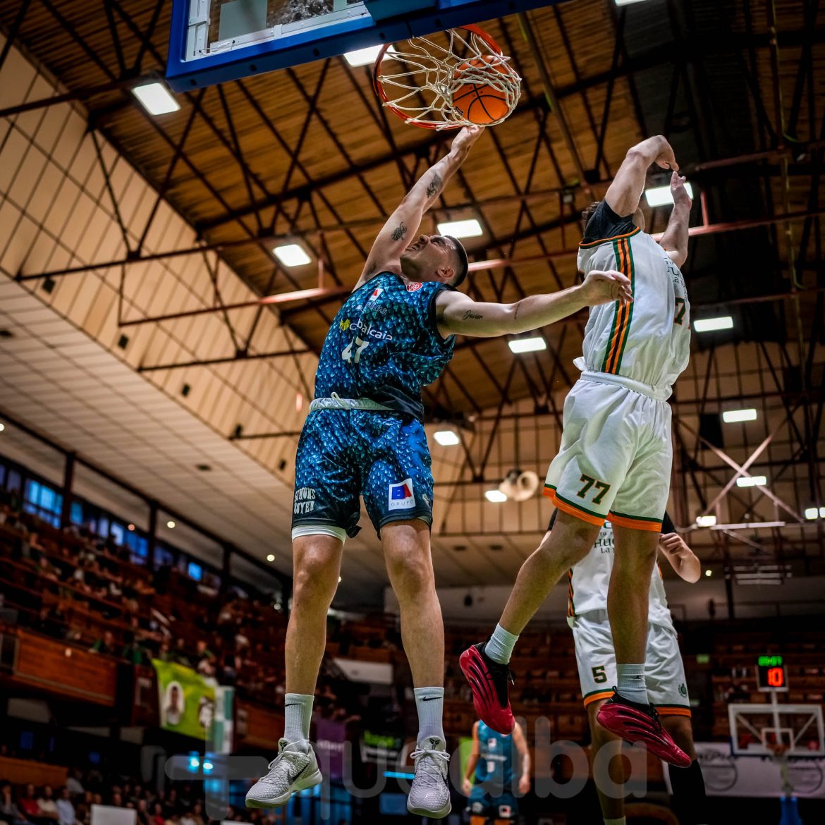 Albacete Basket-Lobe Huesca partido de Leb Plata en el Pabellón del Parque