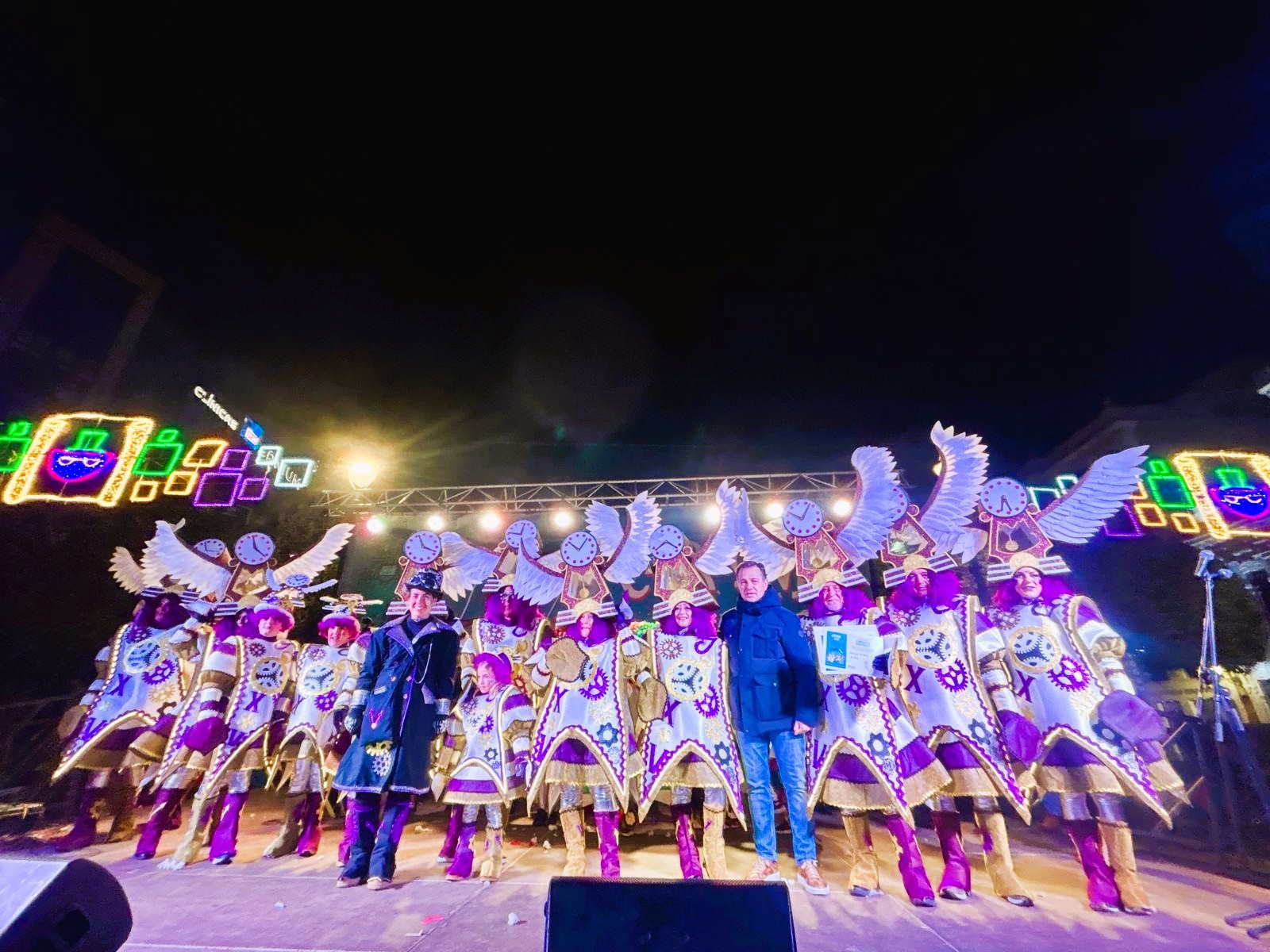 La imagen actual no tiene texto alternativo. El nombre del archivo es: primer-premio-carnaval.jpg